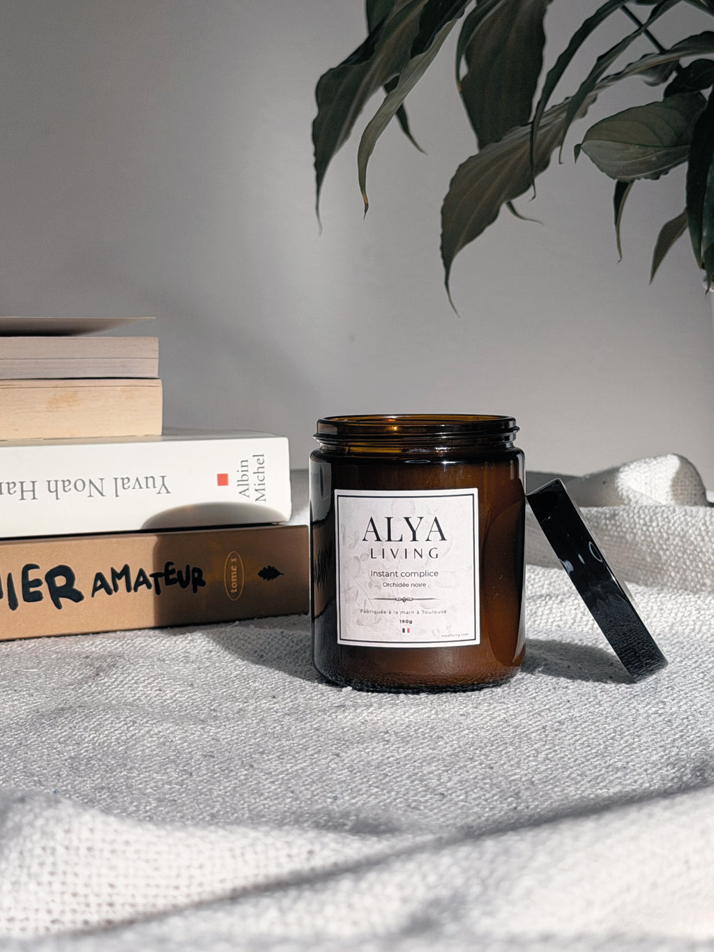 Bougie parfum de grasse faite main made in France couple orchidée noire alya living