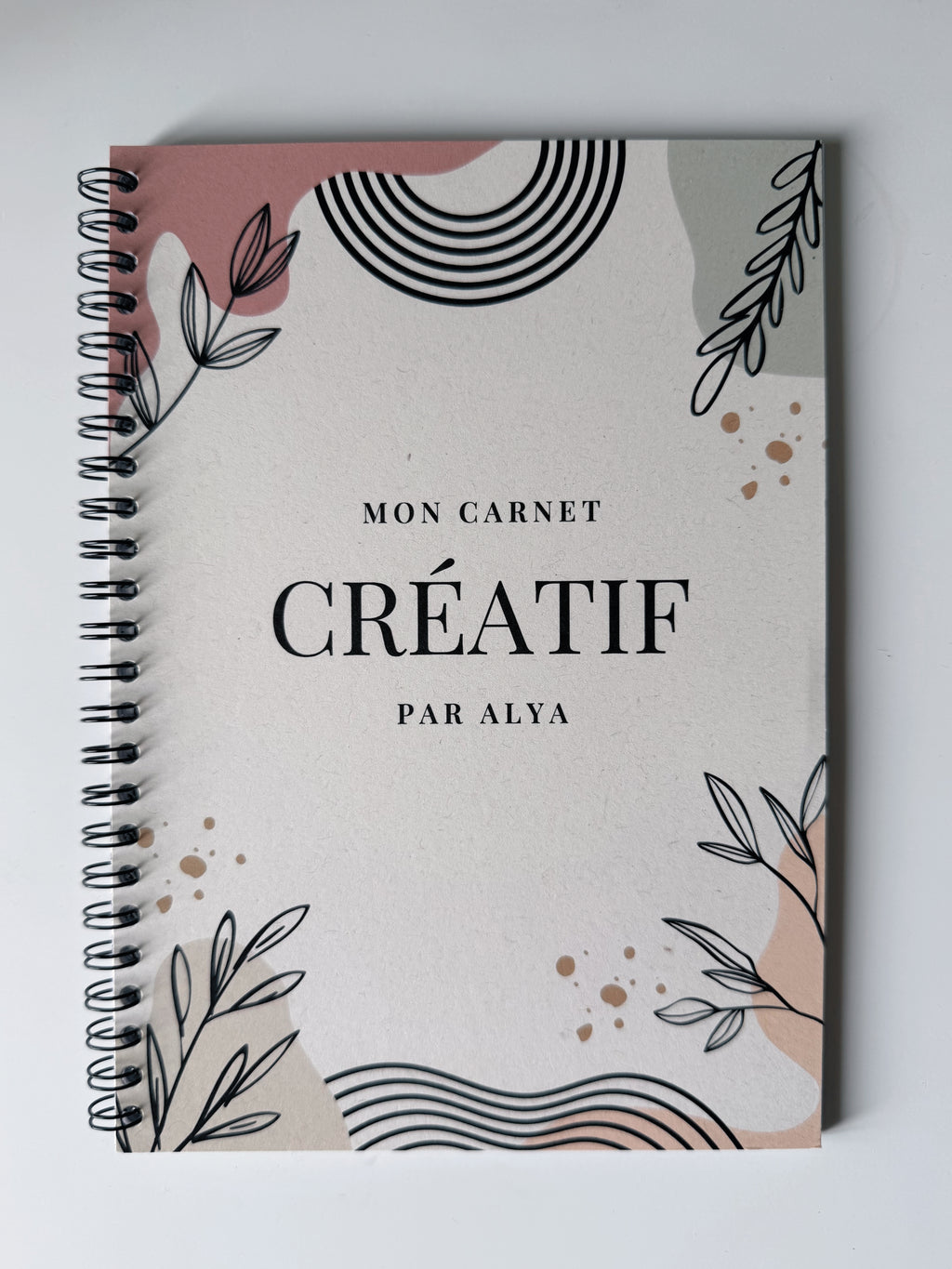 carnet créatif alya living coloriage dessin écriture 